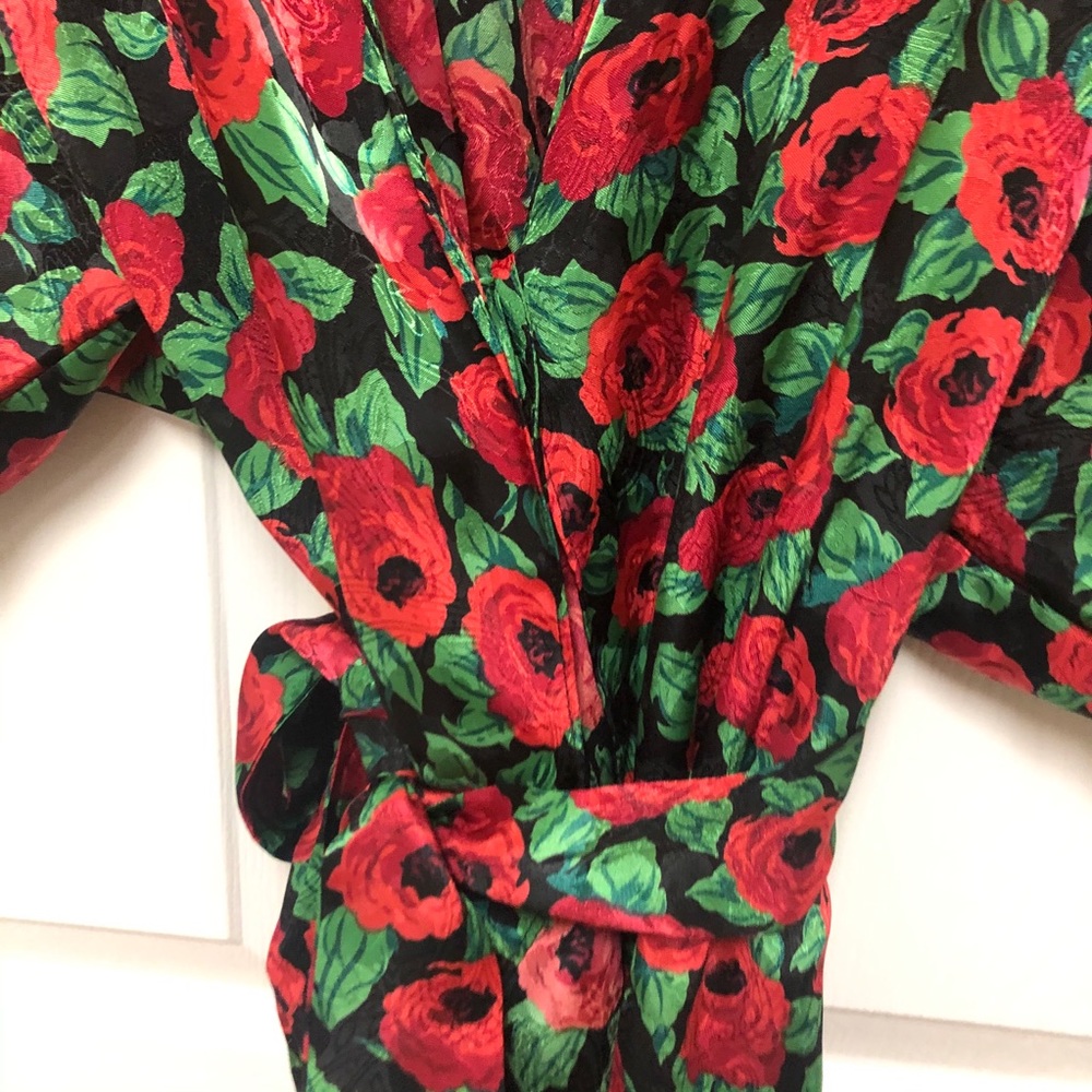 2 Piece Gown/Kimono Robe Set Small Roses - Picture 9 of 11